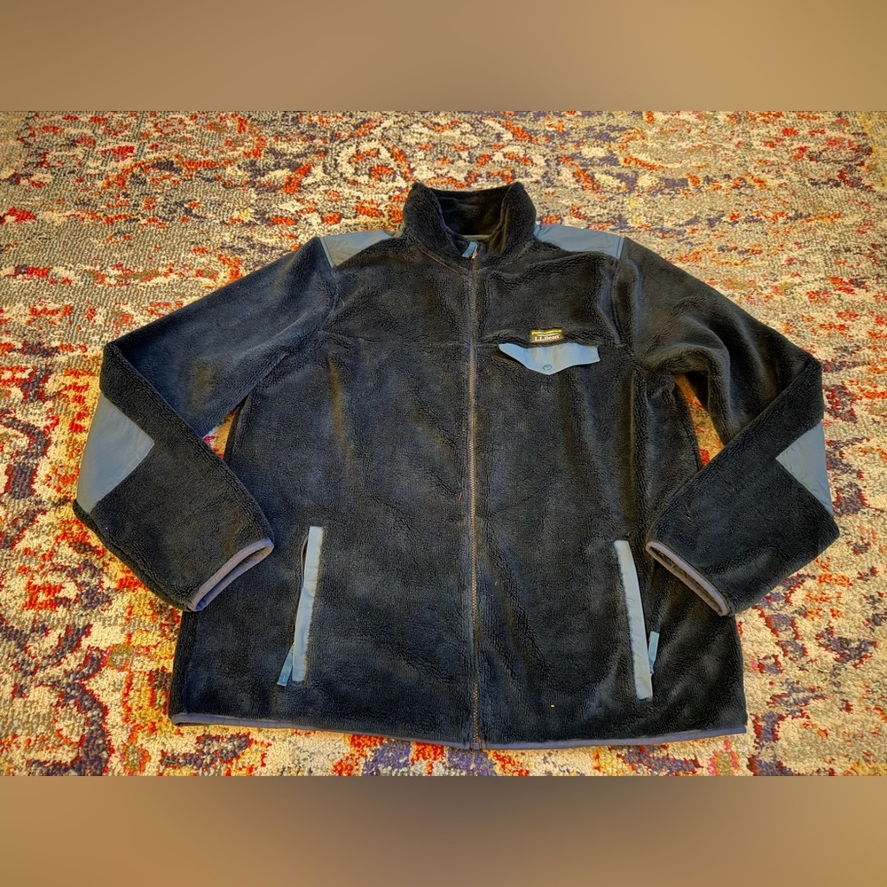 L.L. Bean Men’s XL Tall Hi-Pile Fleece Jacket Great condition smoke pet free